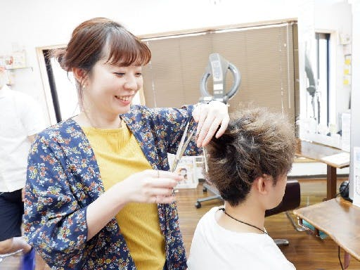 ヘアメイク リタ